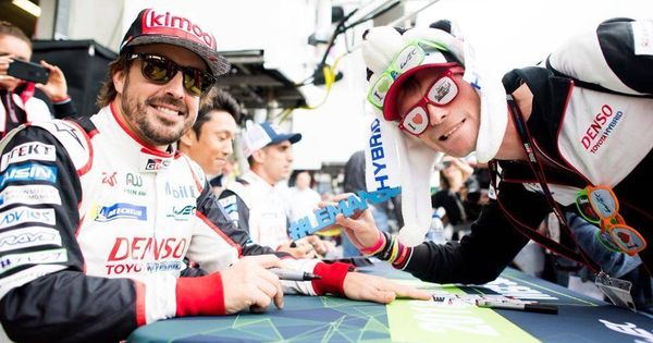 Foto: Alonso, en Le Mans. (Twitter)
