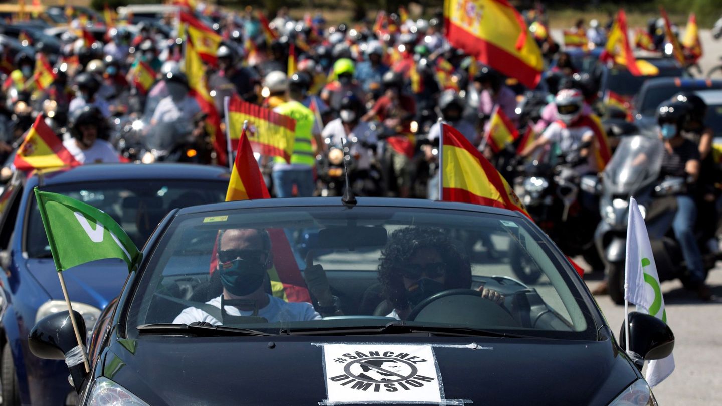 'Caravana por España y su libertad' organizada por Vox en Málaga. (EFE)
