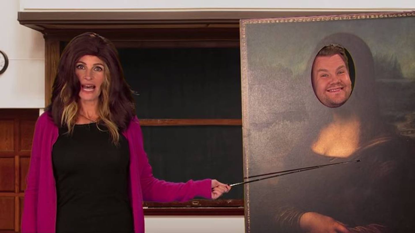 Julia Roberts y James Corden parodiando 'La sonrisa de Mona Lisa'.