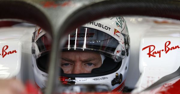 Foto: Vettel, con el halo incorporado en su coche de 2016. (EFE)