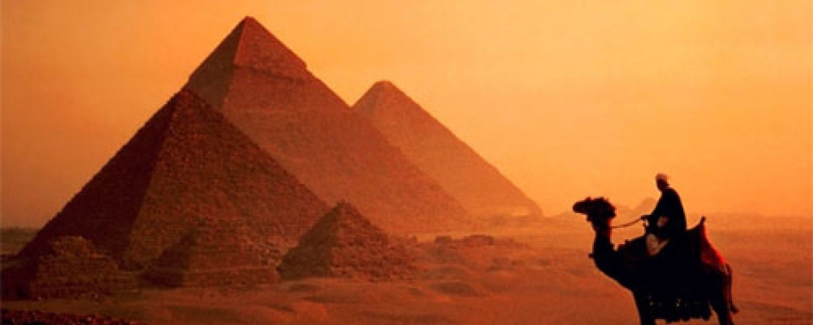 Foto: Descubren dos nuevas pirámides en Egipto a través de Google Earth