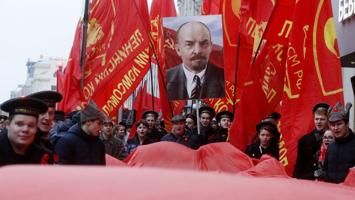Oscura y siniestra Unión Soviética: el viaje en el tiempo del escritor enemigo de Putin