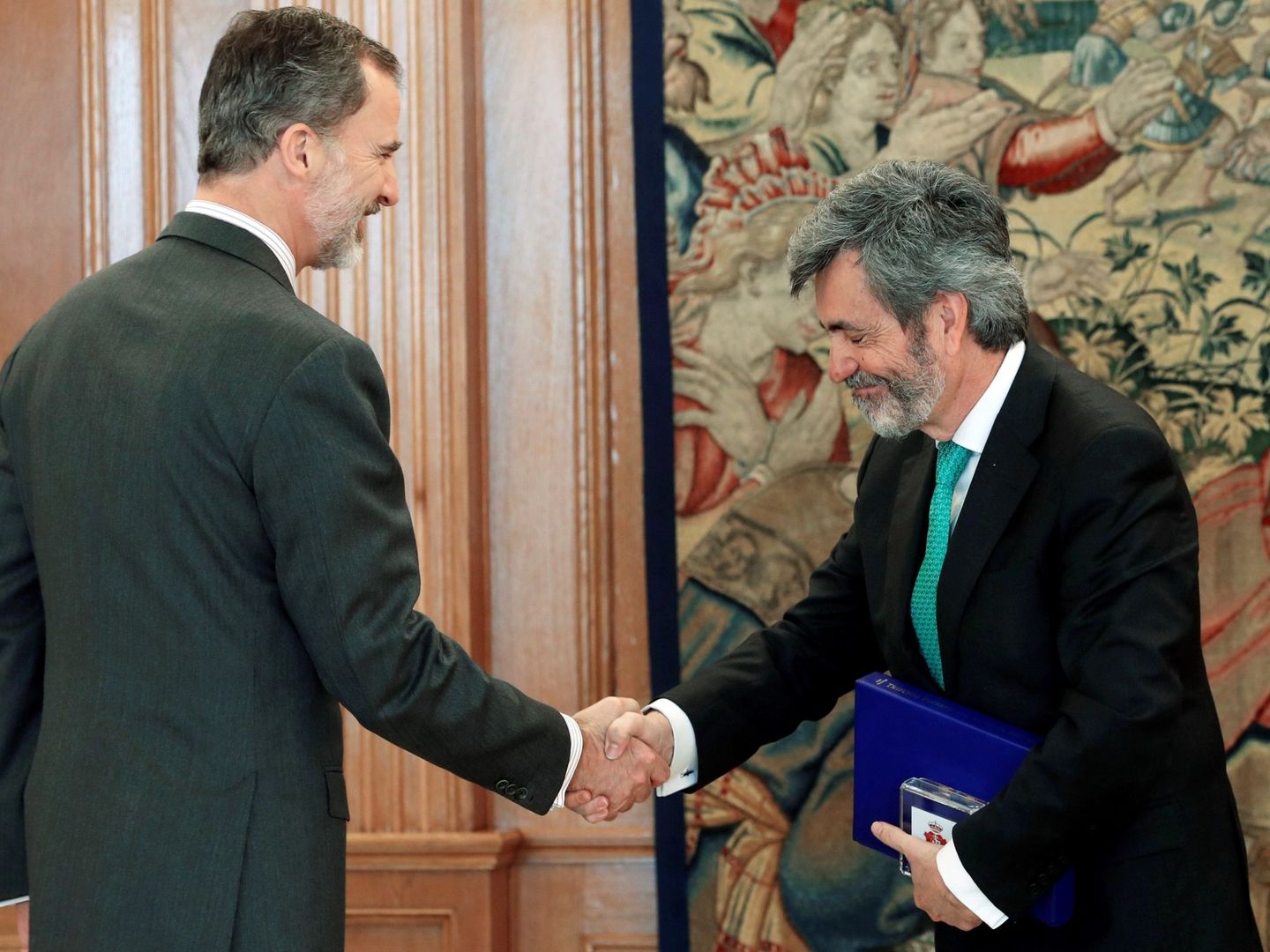 El Rey recibe en audiencia al presidente del Tribunal Supremo y del CGPJ, Carlos Lesmes. (EFE)