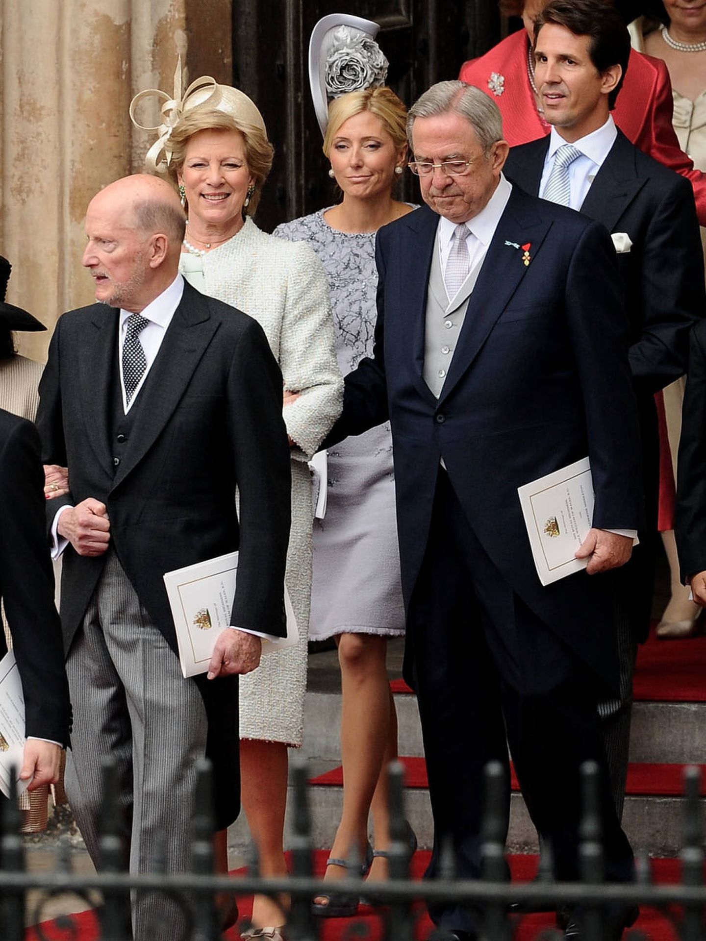 Marie-Chantal, con su marido y sus suegros. (Getty)