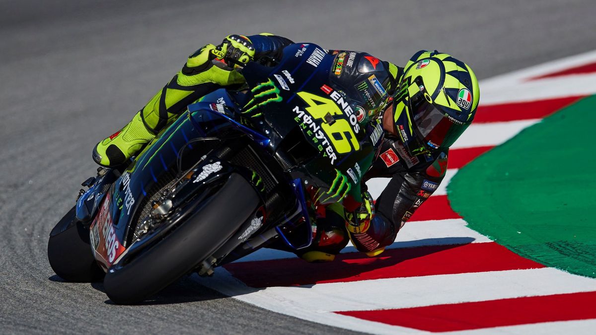 Valentino Rossi seguirá en MotoGP tras renovar con Yamaha por una temporada