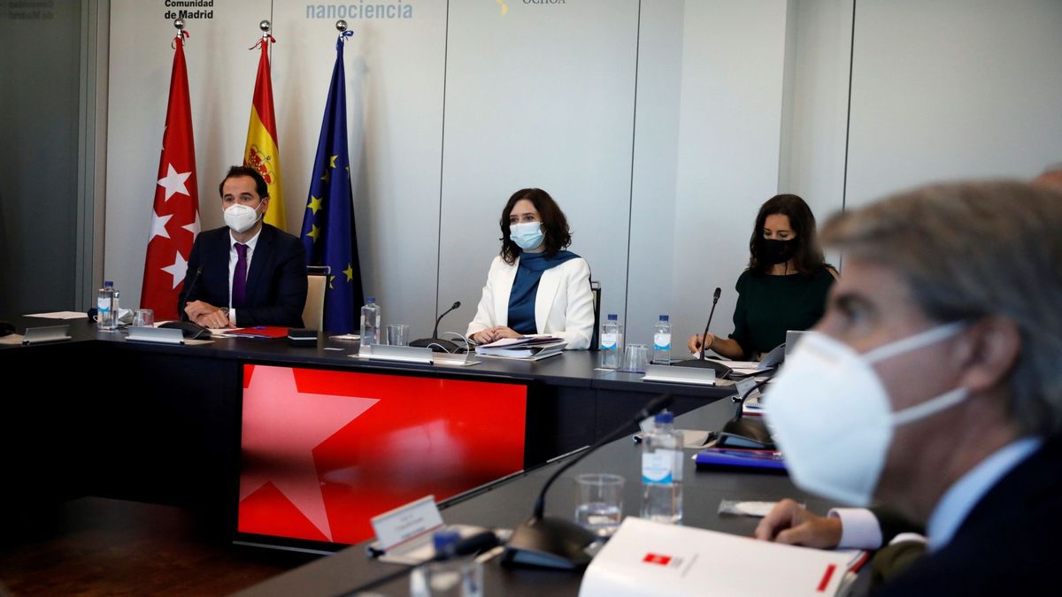 Ayuso, sobre las PCR a viajeros: "Madrid y el resto de España serán más seguras"