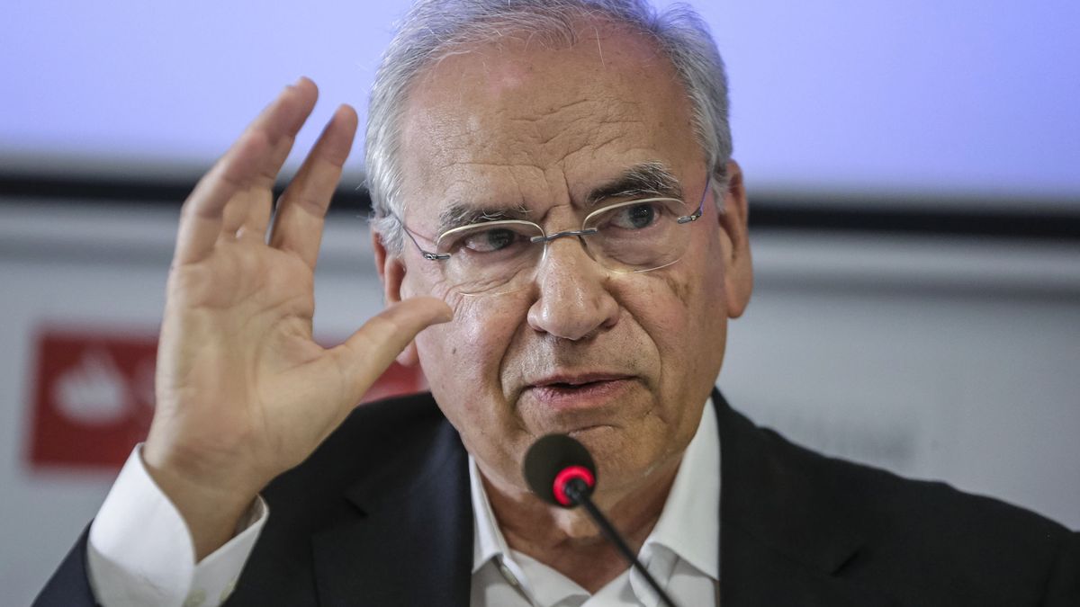 Alfonso Guerra pronostica una legislatura "torturadora o corta"