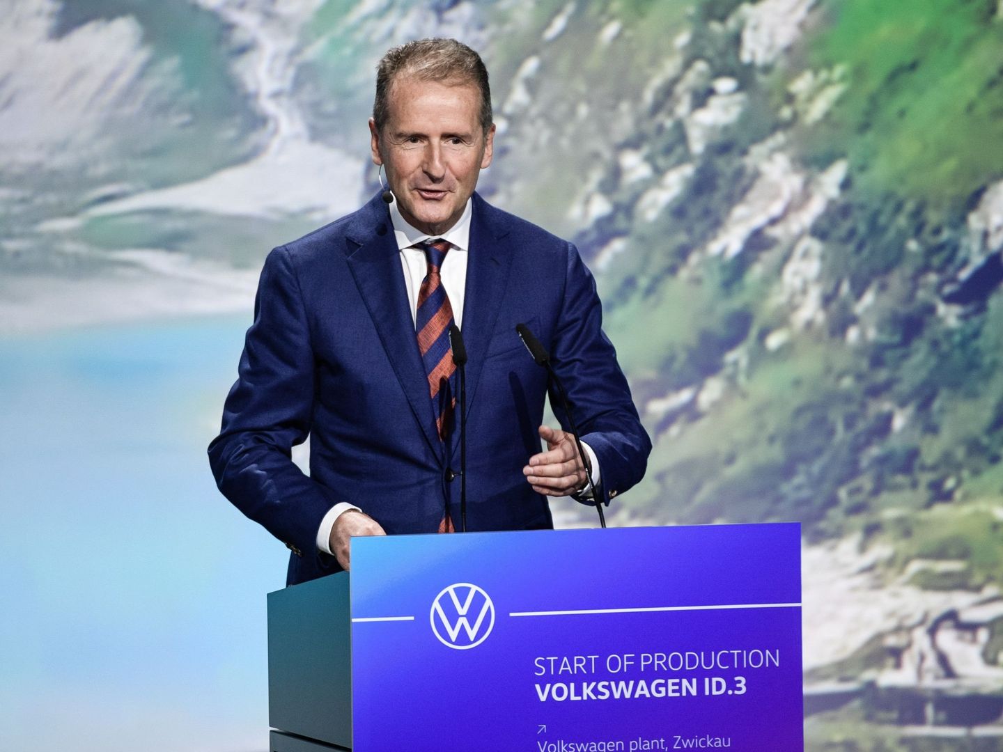 CEO de Volkswagen Herbert Diess (Reuters)