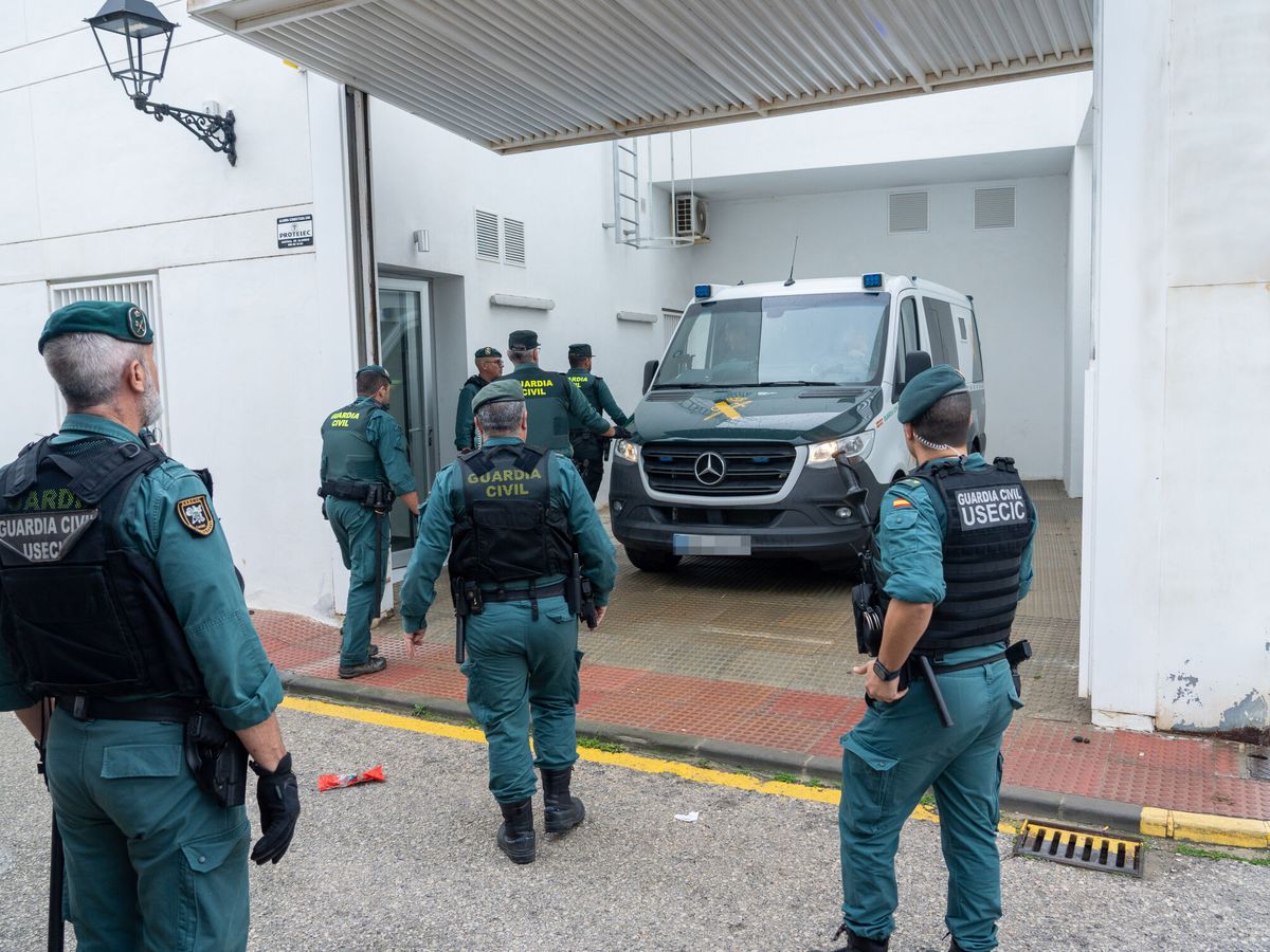 Foto: Imagen del traslado a los juzgados de los detenidos el pasado 12 de febrero. (Europa Press/Francisco J. Olmo)
