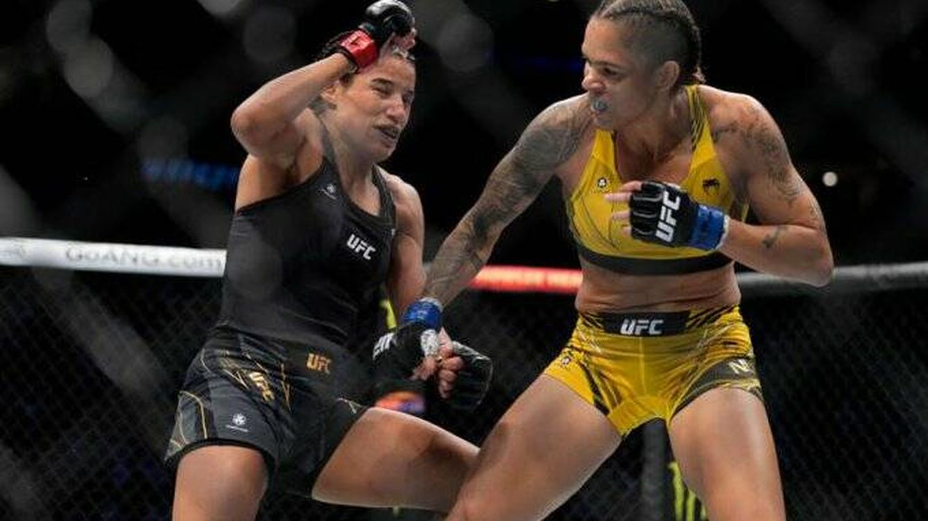 Foto: Amanda Nunes contra Julianna Peña en UFC 277 (UFC Español).