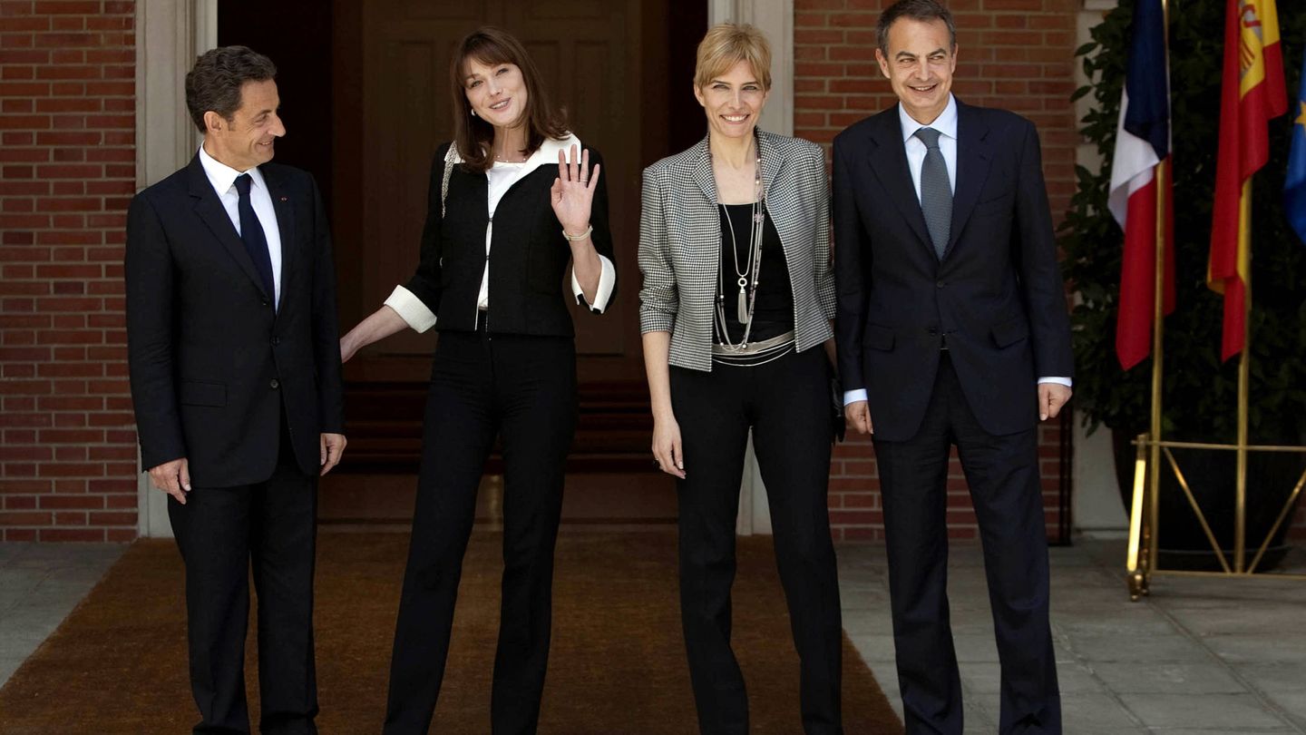 Zapatero, junto a Espinosa en una visita oficial de Nicolas Sarkozy y Carla Bruni. (Getty)