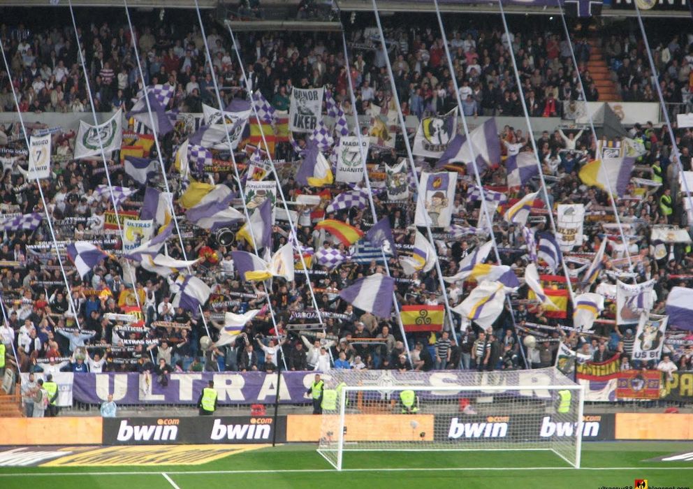 Foto: Imagen de los Ultras Sur en el Santiago Bernabéu
