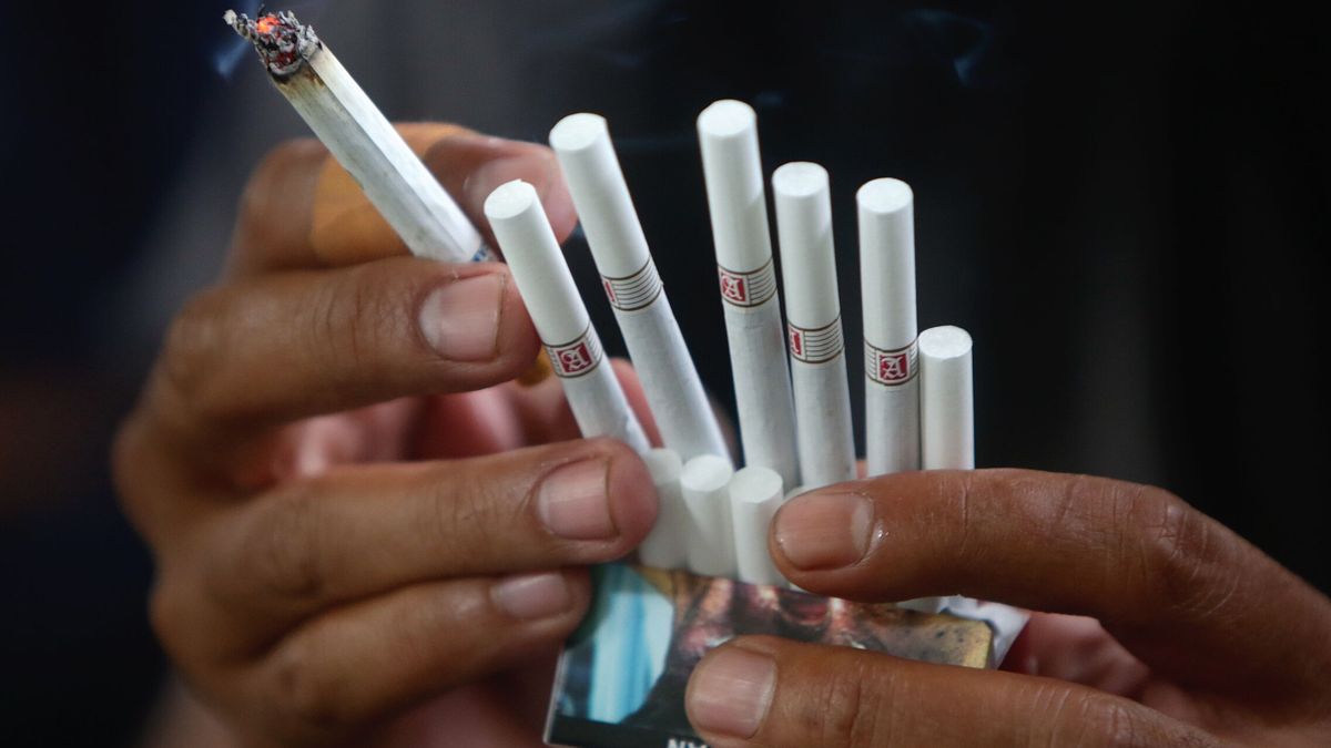 Una iniciativa ciudadana busca un millón de firmas para que los nacidos a partir del 2010 no puedan comprar tabaco