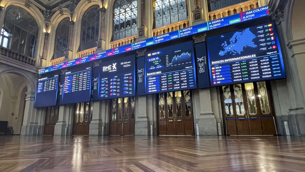 Bolsa e Ibex 35, en directo | Wall Street cierra mixto tras la rebaja de perspectiva de Moody’s a EEUU