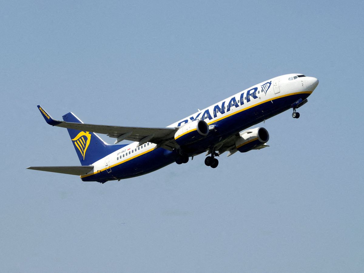 Foto: Un avión de la compañía Ryanair. (Reuters/ Ints Kalnins)