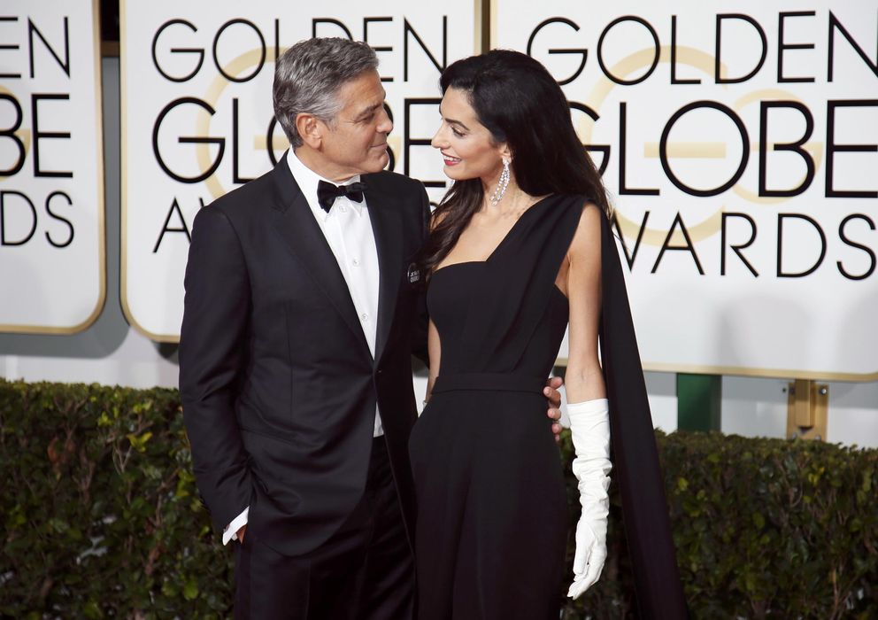 Foto: George Clooney y Amal Alamuddin este domingo en los Globos de Oro (Reuters)