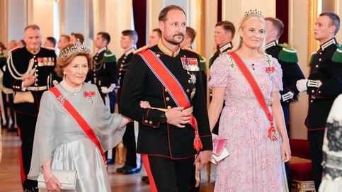 Amatistas y un bucólico vestido de Carolina Herrera: Mette-Marit y su puesta de largo en el Palacio Real de Oslo