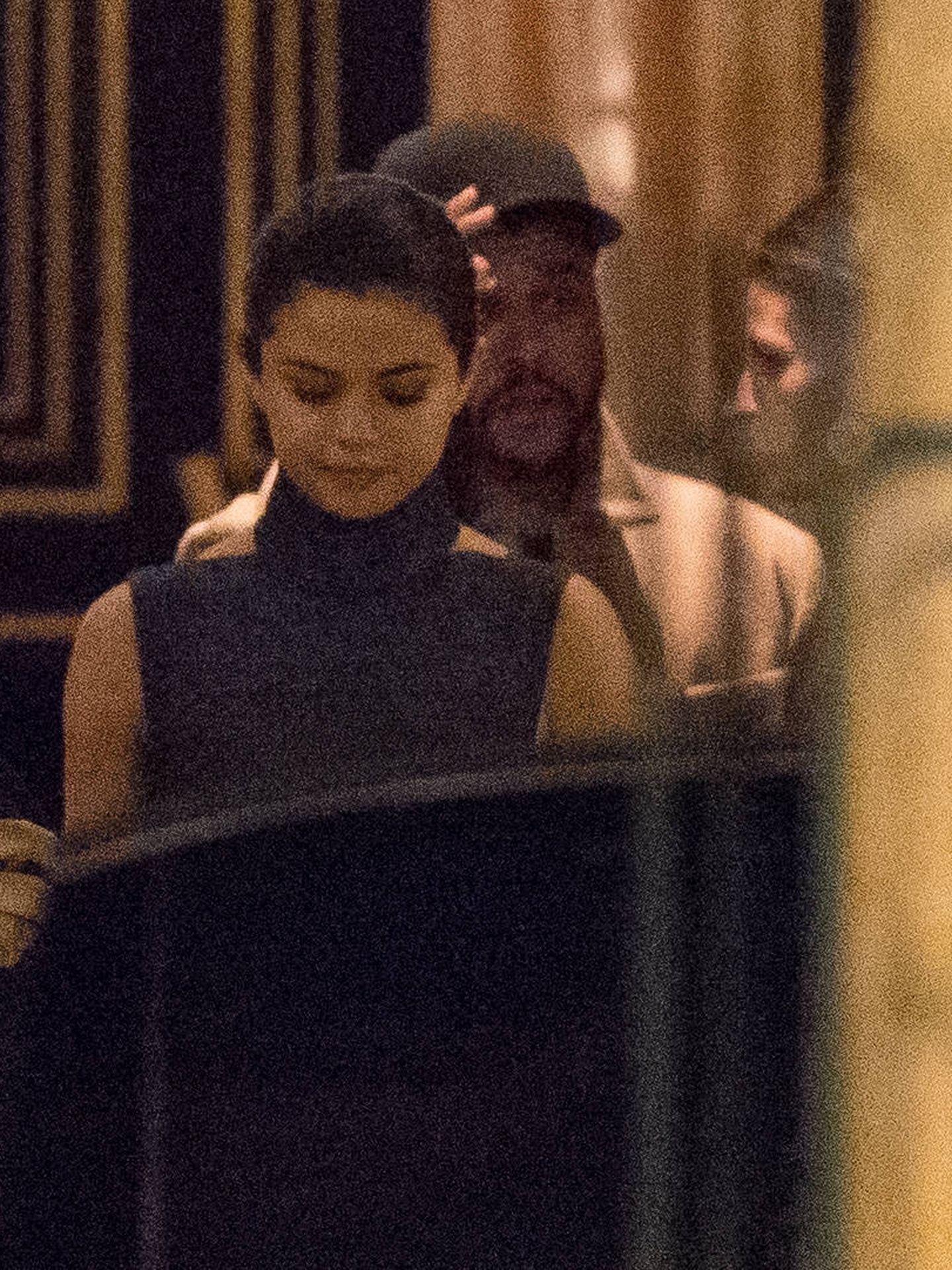 Selena Gomez y The Weeknd por las calles de París (Gtres)