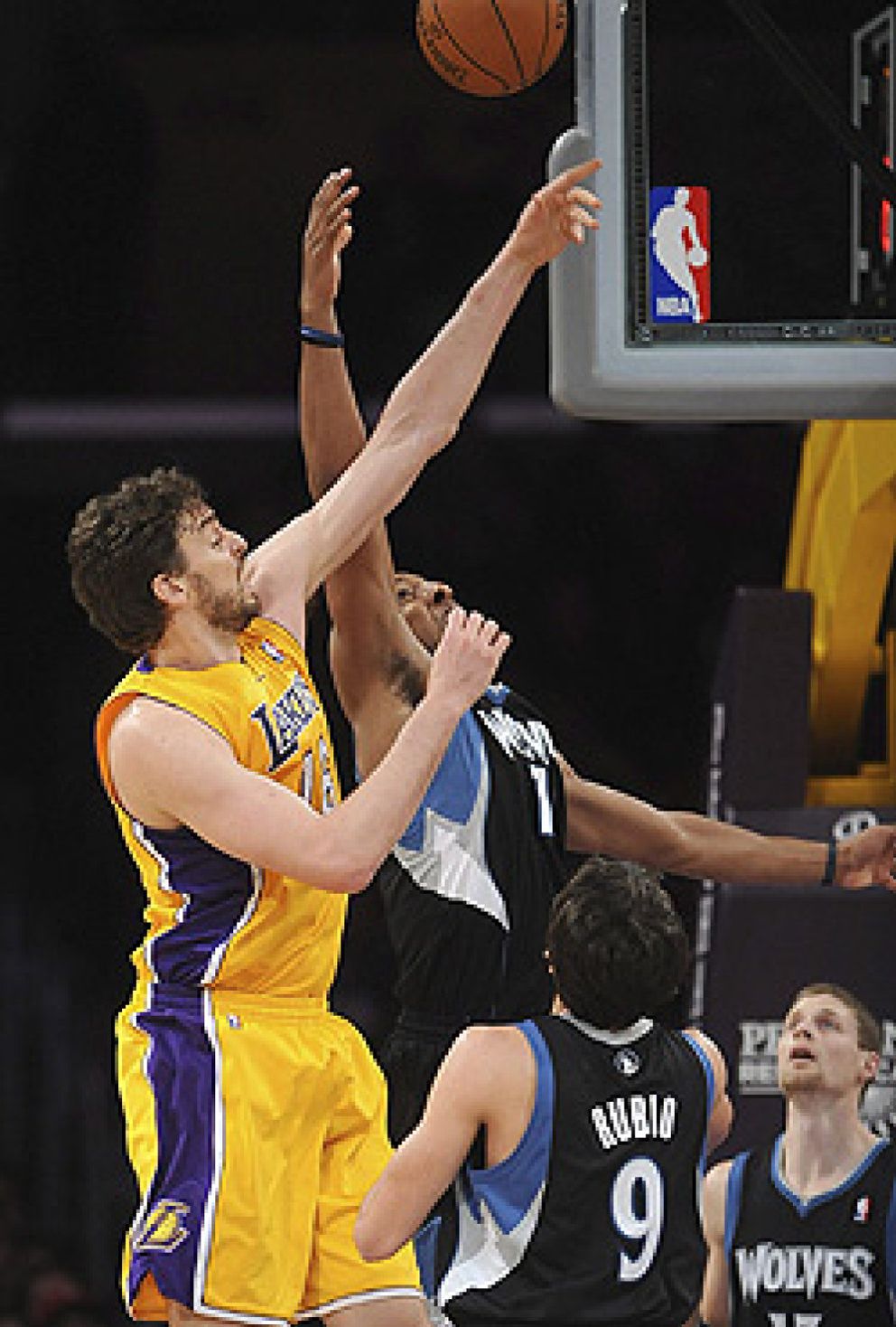 Foto: Marc Gasol sigue en estado de gracia y los Lakers de Pau se llevan por delante a Ricky Rubio