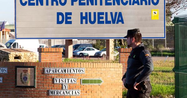 Foto: La mujer fue detenida en Huelva por la Policía Nacional (EFE/Julián Pérez)