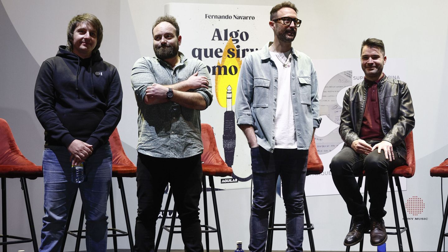 La banda Supersubmarina, en la presentación de 'Algo que sirva como luz'. (EFE/Rodrigo Jiménez)
