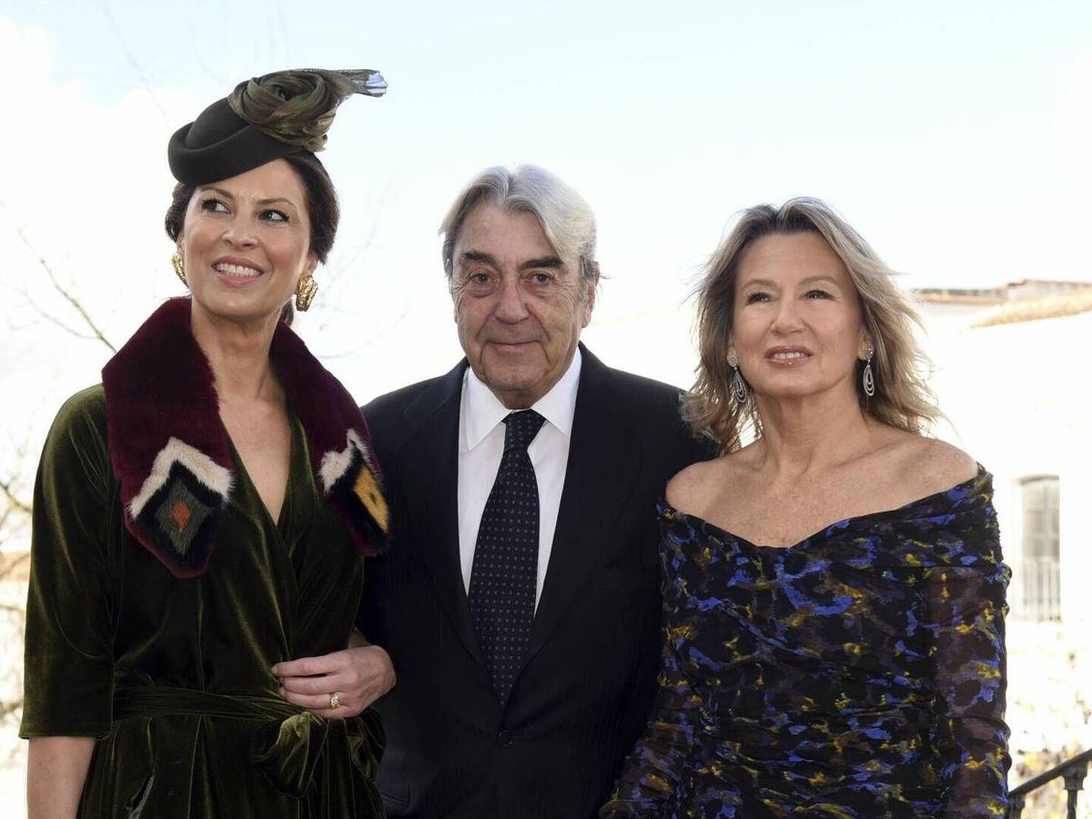 Foto: Alberto Cortina, Elena Cué y Myriam Lapique. (Cordon Press)