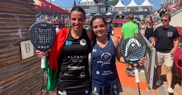 Foto: Ana Catarina Nogueira y Paula Josemaría posan tras ganar a las número 1 en Bastad. (Foto: WPT)