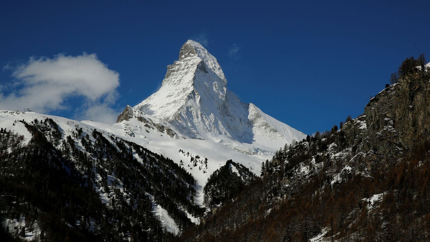 La forma de pirámide del Monte Cervino es espectacular (Reuters/Arnd Wiegmann)