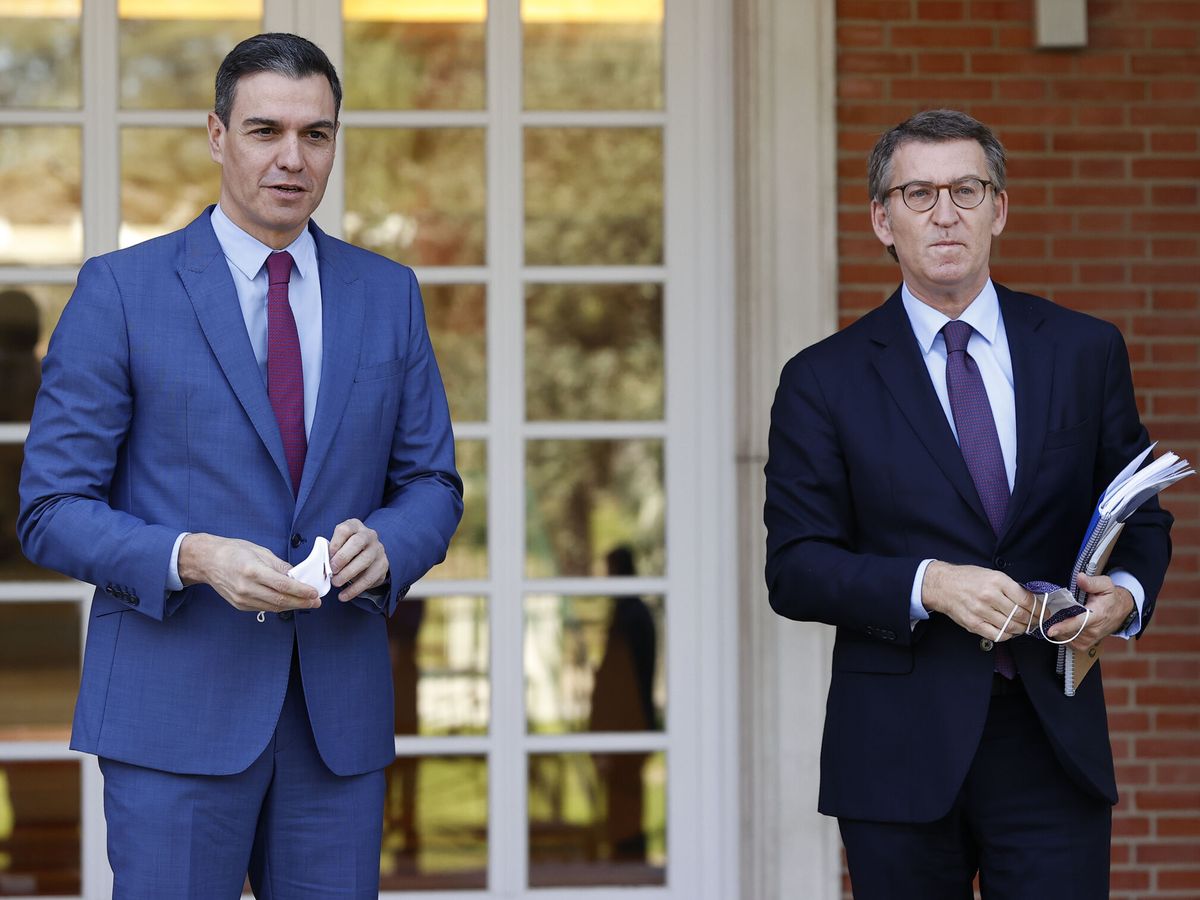 Foto: El presidente del Gobierno, Pedro Sánchez, y el líder del PP, Alberto Núñez Feijóo. (EFE/Chema Moya)