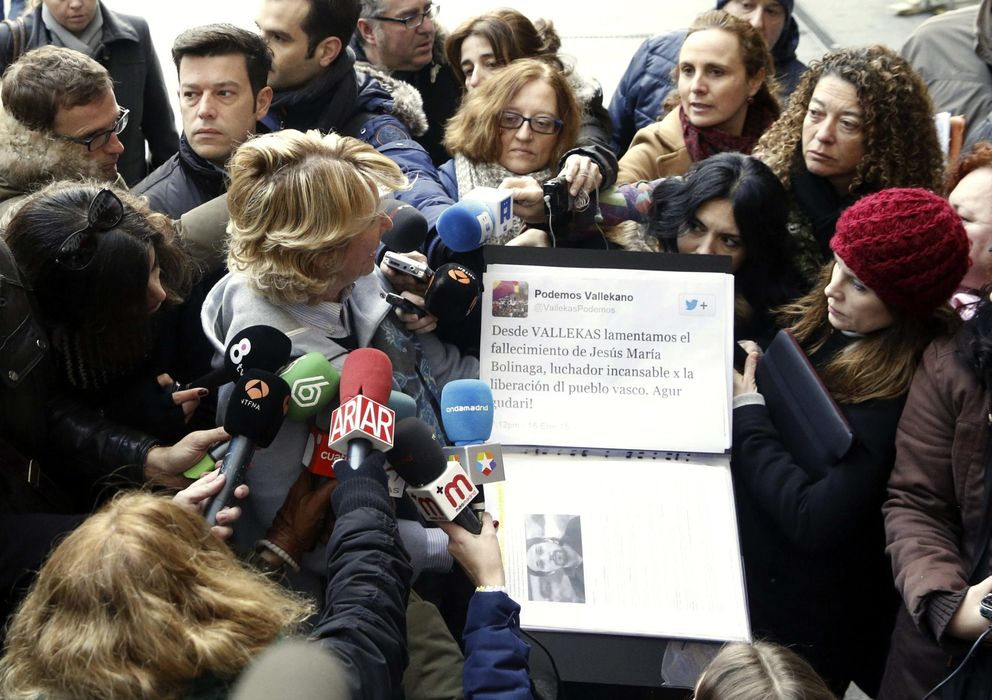 Foto: La presidenta del PP de Madrid, Esperanza Aguirre, a su entrada al juzgado (Efe)