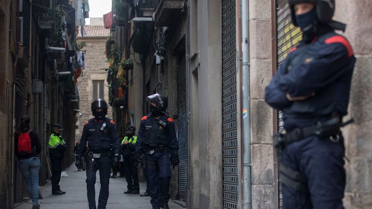 Cuatro heridos graves en un tiroteo en el distrito de Nou Barris de Barcelona