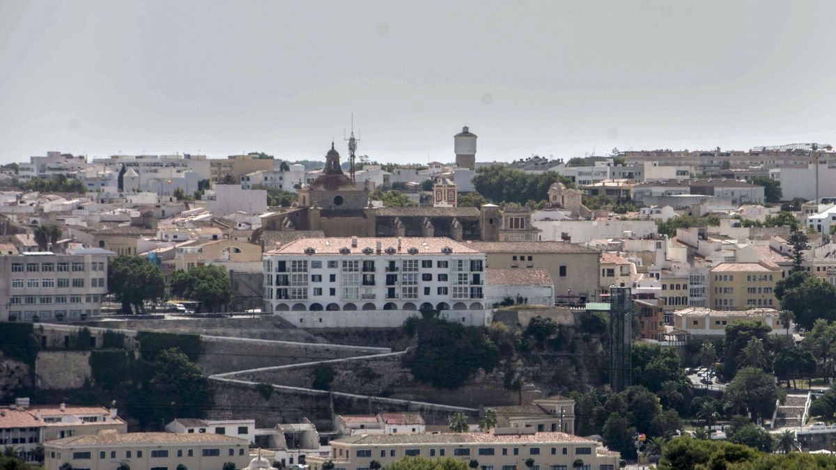 La falta de vivienda en Baleares obliga a los hoteleros a alquilar pisos para sus trabajadores
