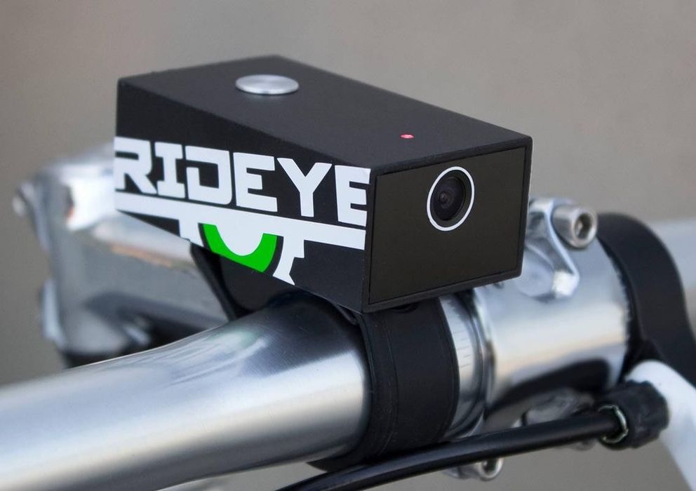 Foto: Rideye se coloca en el manillar de la bicicleta y graba imágenes con un ángulo de 120 grados.