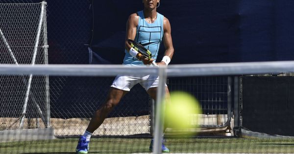 Foto: Rafa Nadal ha entrenado esta semana sobre la hierba del Mallorca Open. (EFE)