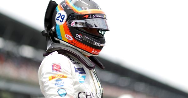Foto: Fernando Alonso en las pasadas 500 Millas de Indianápolis. (AFP)