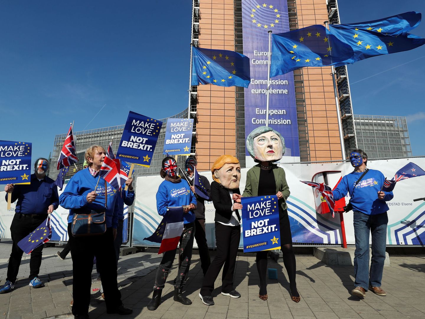 Una manifestación contra el Brexit frente a la Comisión Europea en Bruselas. (Reuters)