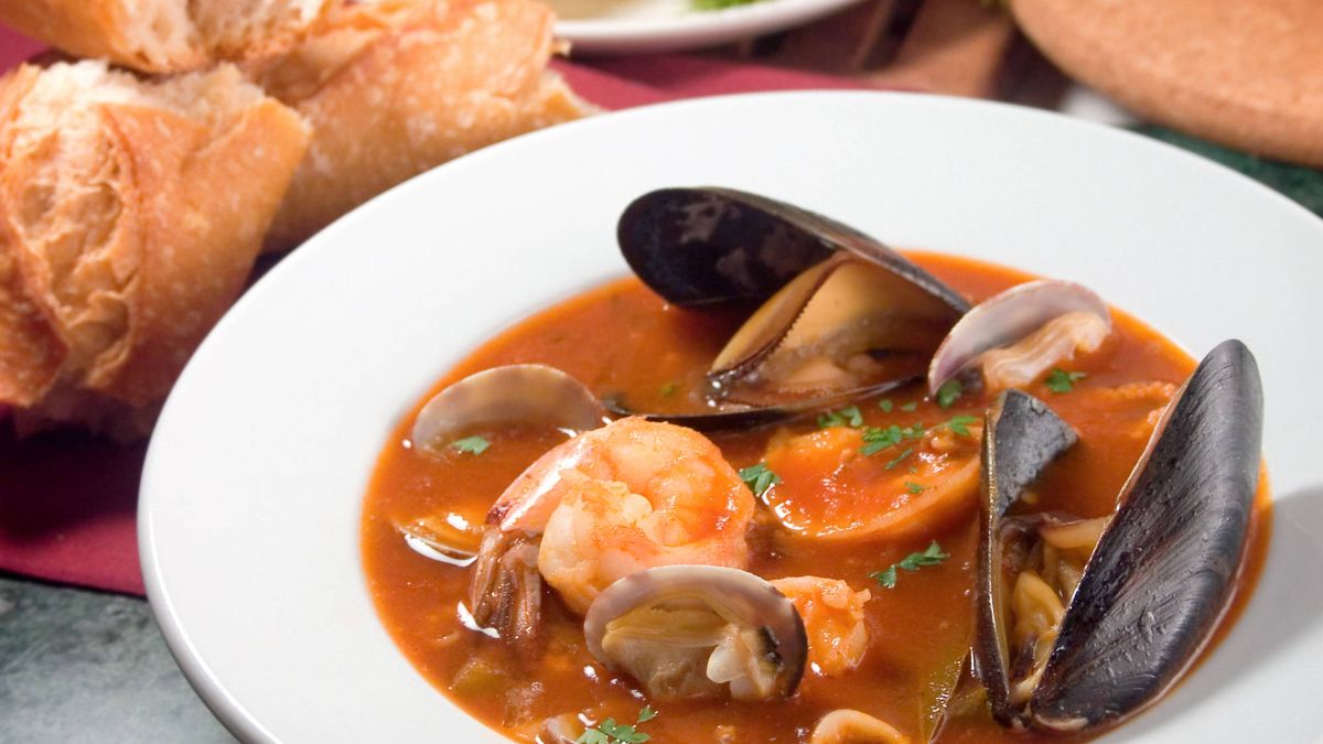Los trucos más eficaces para que te quede bien una sopa de pescado