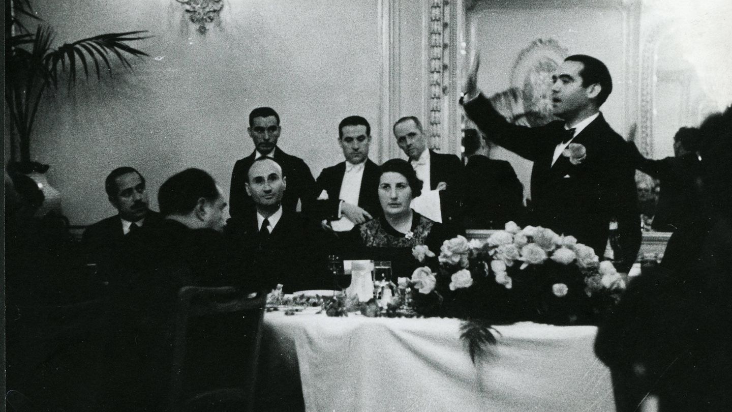 Federico García Lorca en el hotel Majestic, donde se hospedó en 1935.