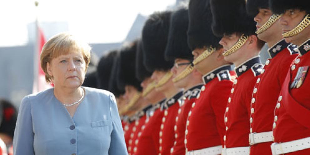 Foto: Merkel exige “mayor derecho de intervención” sobre los países que no cumplen