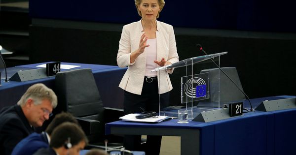 Foto: La candidata a presidir la Comisión Europea, Ursula Von der Leyen, en su discurso en el Parlamento Europeo. (Reuters)
