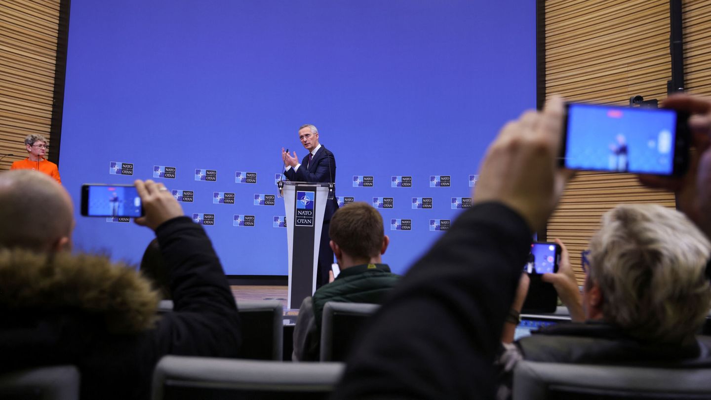 NATO Secretary General Jens Stoltenberg attends a news conference during a NATO defence ministers' meeting at the Alliance's headquarters in Brussels, Belgium February 15, 2023. REUTERS Johanna Geron