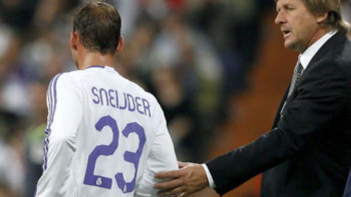 Schuster: "Si no convoco a Sneijder, me da dos tiros"