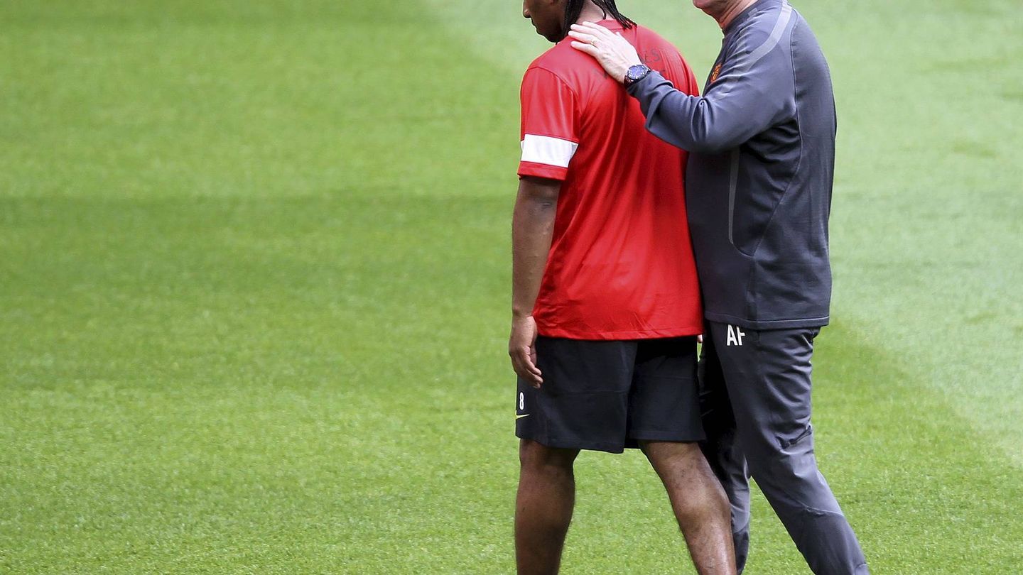 Ferguson, hablando con Anderson en un entrenamiento de la pasada campaña.