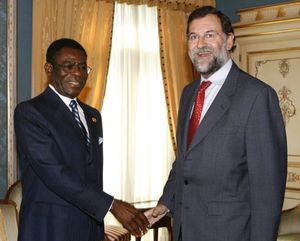 Zapatero y Rajoy ‘dan cobertura’ al dictador Obiang para impulsar negocios con la ex colonia española