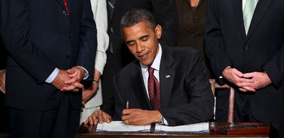 Foto: Obama firma por fin la ley de la reforma del sistema financiero de EEUU