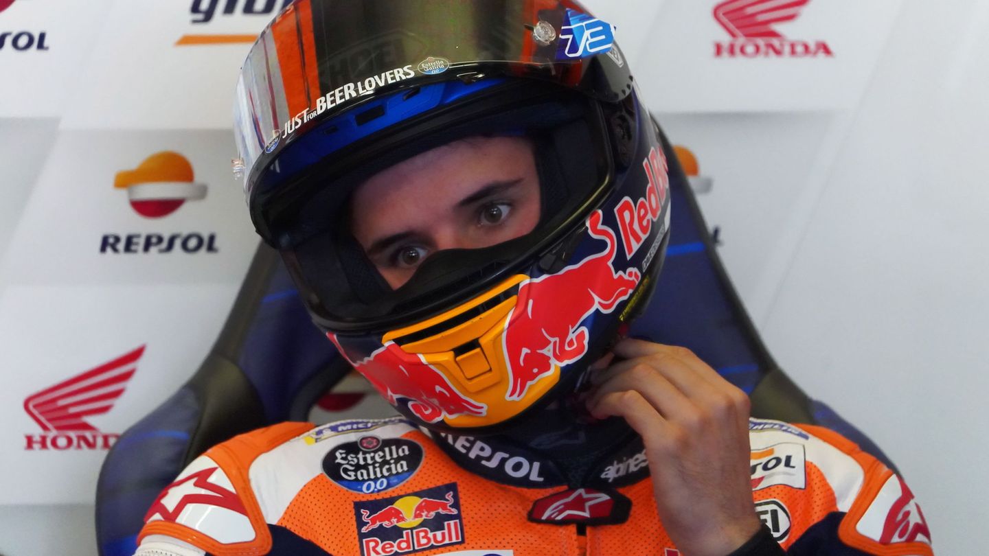 Le Mans (France), 10 10 2020.- Spanish Moto GP rider Alex Marquez of Repsol Honda Team during the free practice session of the French Motorcycling Grand Prix in Le Mans, France, 10 october 2020. The Motorcycling Grand Prix of France will take place on 11 October 2020. (Motociclismo, Ciclismo, Francia) EFE EPA EDDY LEMAISTRE
