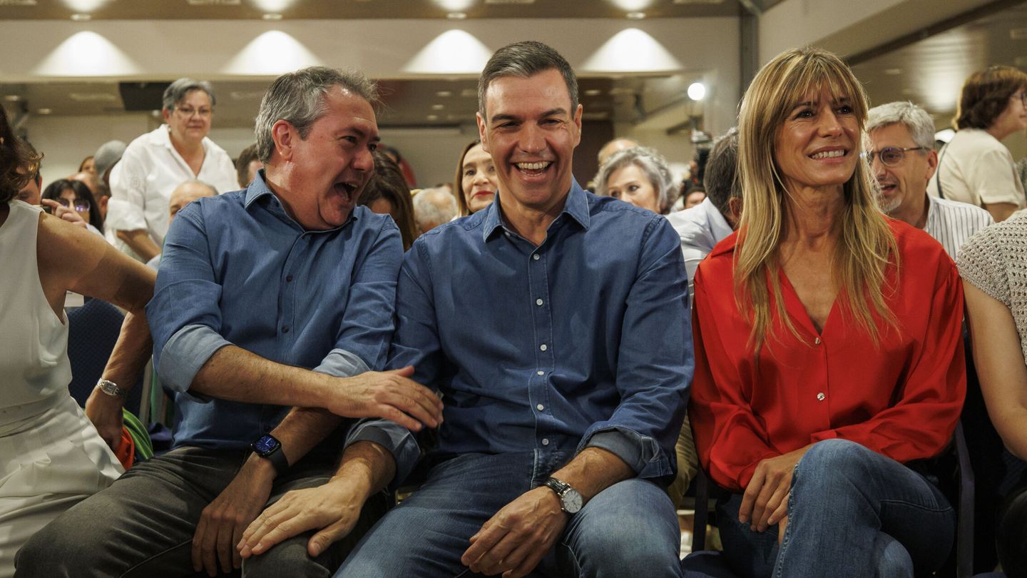 Pedro Sánchez junto a su mujer, Begoña Gómez. (Europa Press)