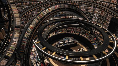 La colosal librería que parece un portal interdimensional