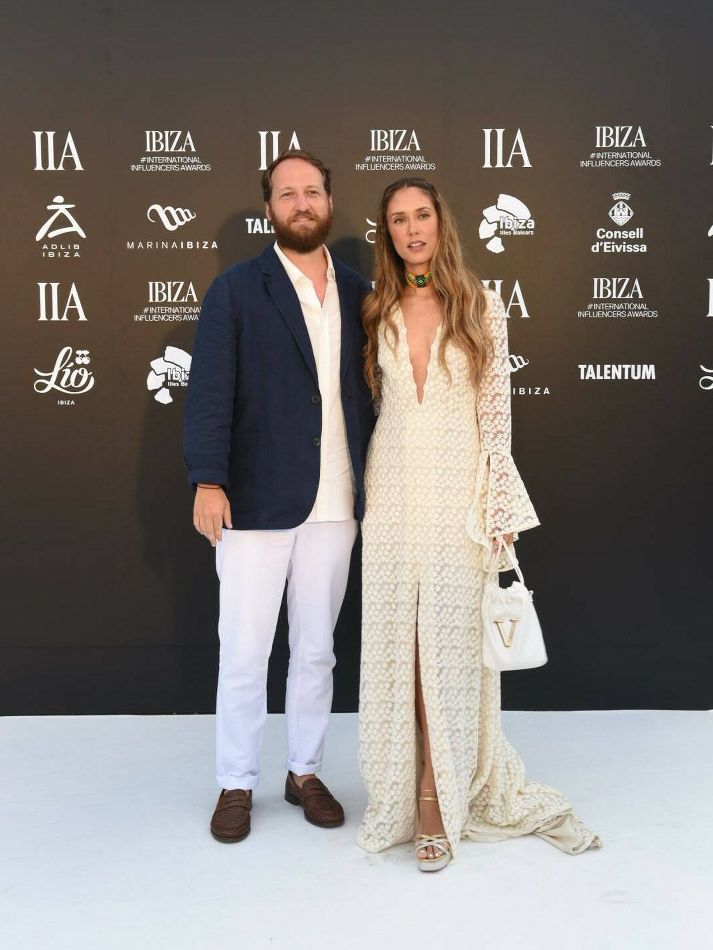 Grace Villarreal con su marido, Jacob Henson, en los International Influencers Awards. (Cortesía)