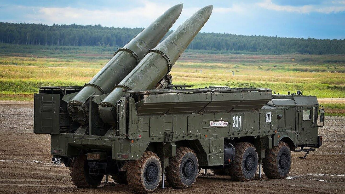Lanzador doble de misiles Iskander. (Mil.ru)